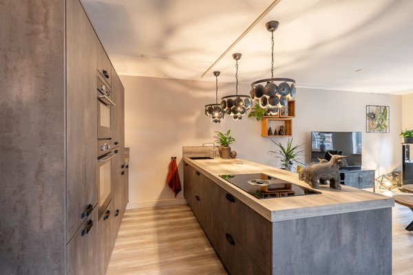 Medium property photo - Nieuwstraat 402, 3201 EG Spijkenisse